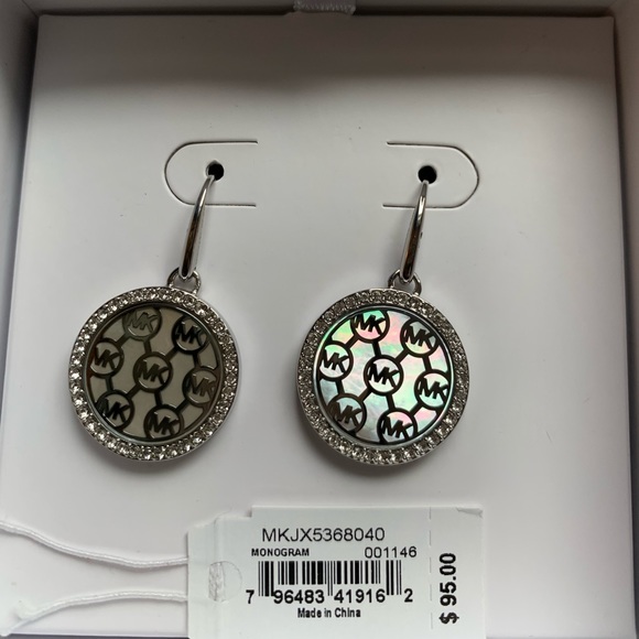 Michael Kors Jewelry - Michael Kors Stunners Silver Earrings💋